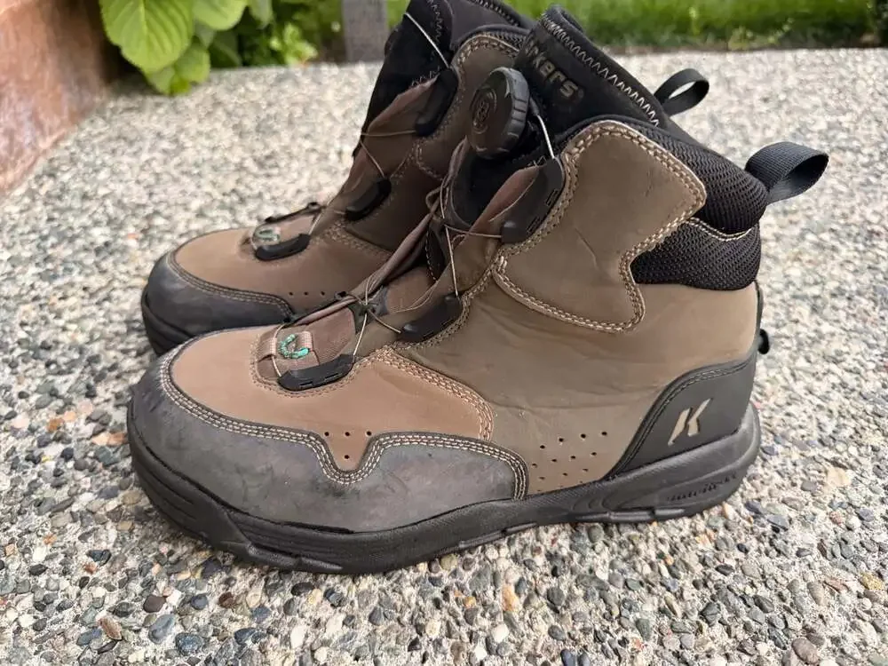 Korkers Midsized Wading Boots Men's Size 13 with OmniTrax Interchangeable Soles